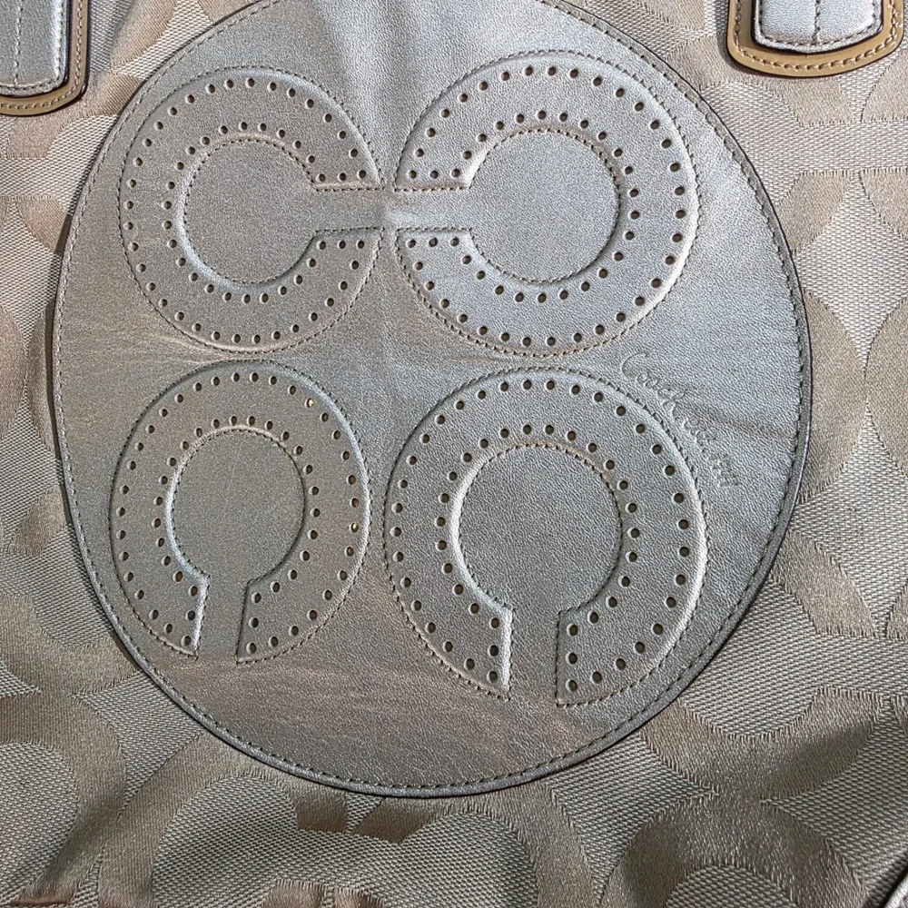 Coach Colette Large Signature Tote Champagne Gold Metallic Leather Bag 16491 - Picture 3 of 12